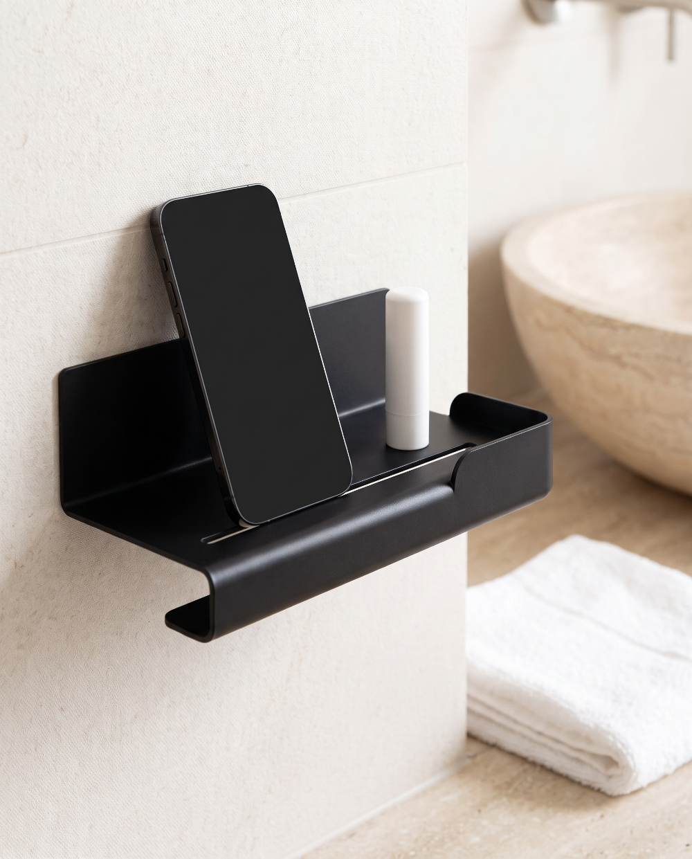 SU00356812_Wall_Phone_Shelf_Lifestyle_01