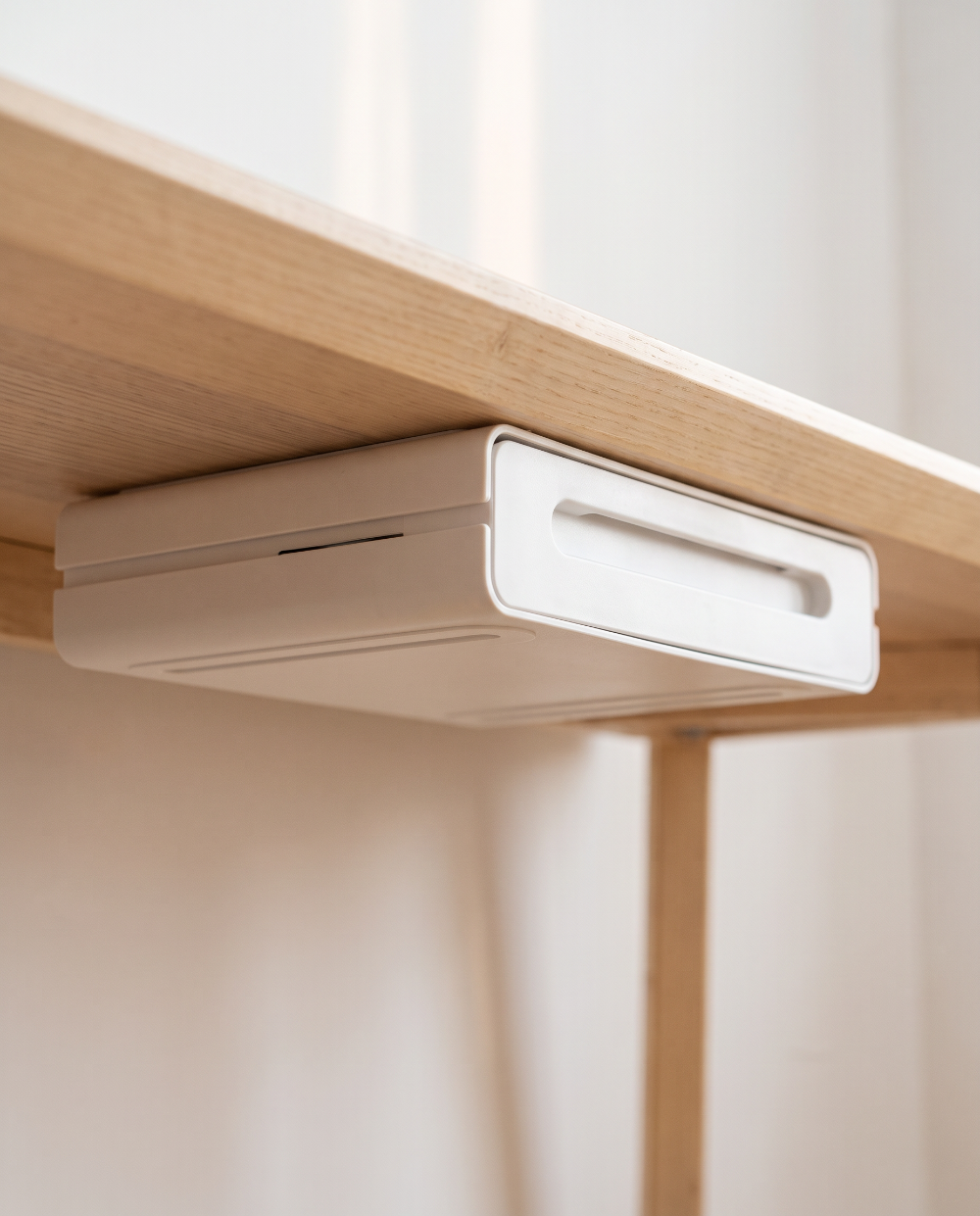 SUSTODD00023_Under_Desk_Drawer_Lifestyle_02