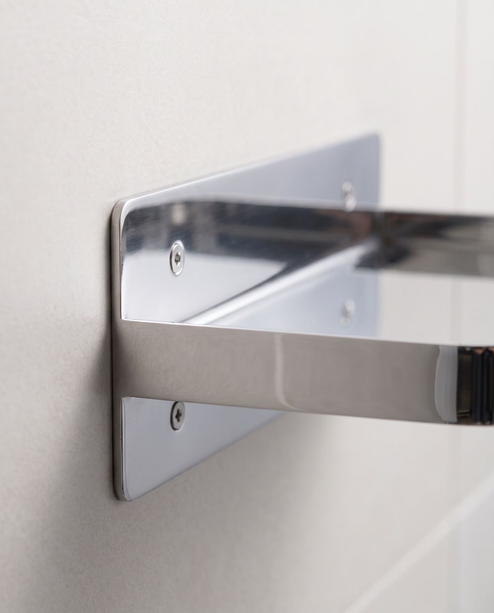 SU00363921_Stainless_Phone_Shelf_Detail_01